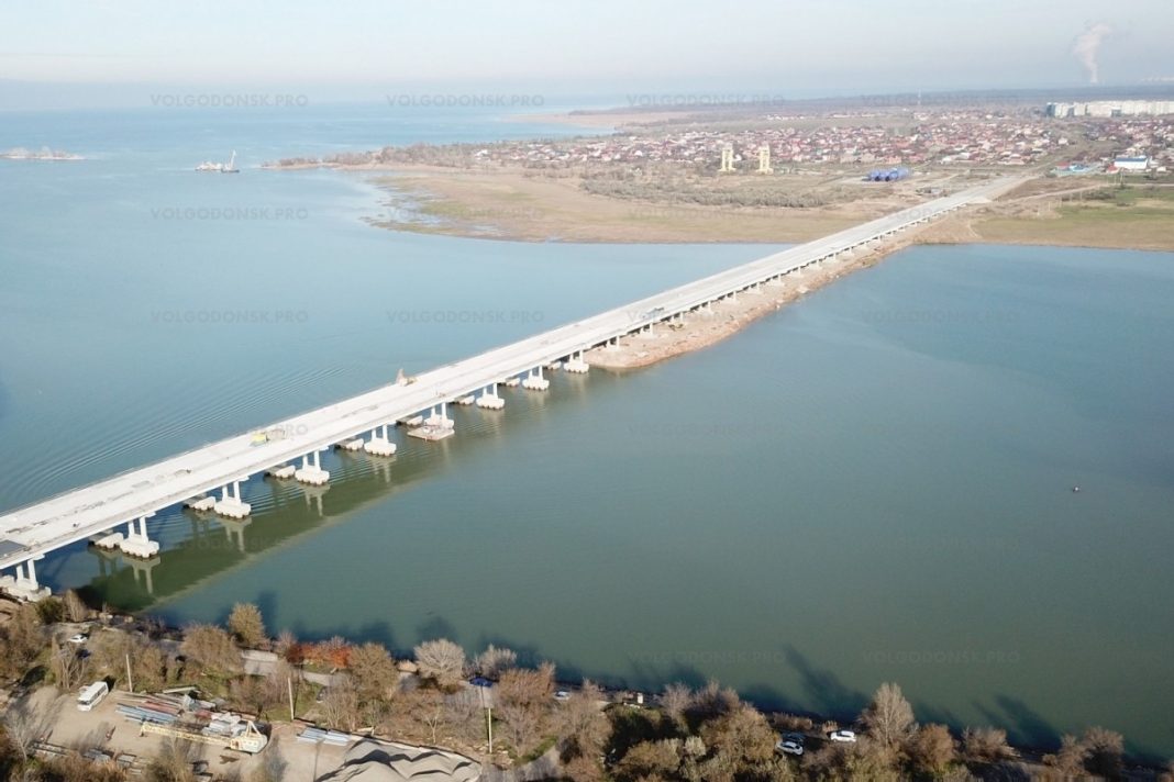 От руководства Волгодонска потребовали взять на контроль строительство дороги к третьему мосту