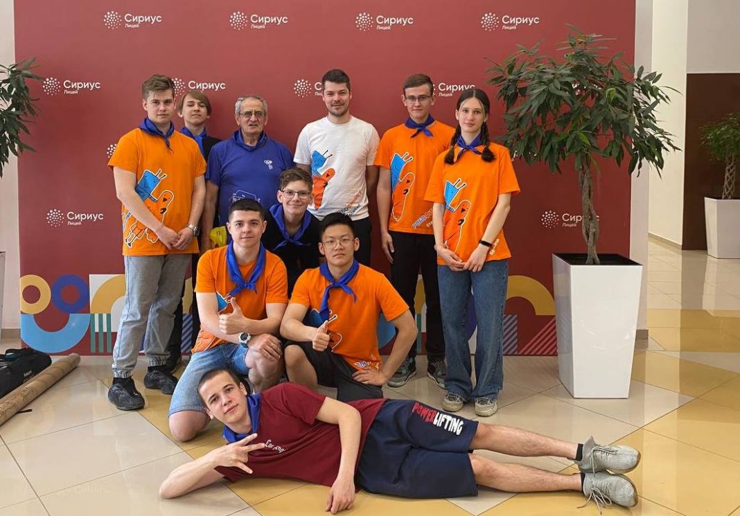 Юные робототехники Волгодонска завоевали еще одно место в финале фестиваля «РобоФинист»