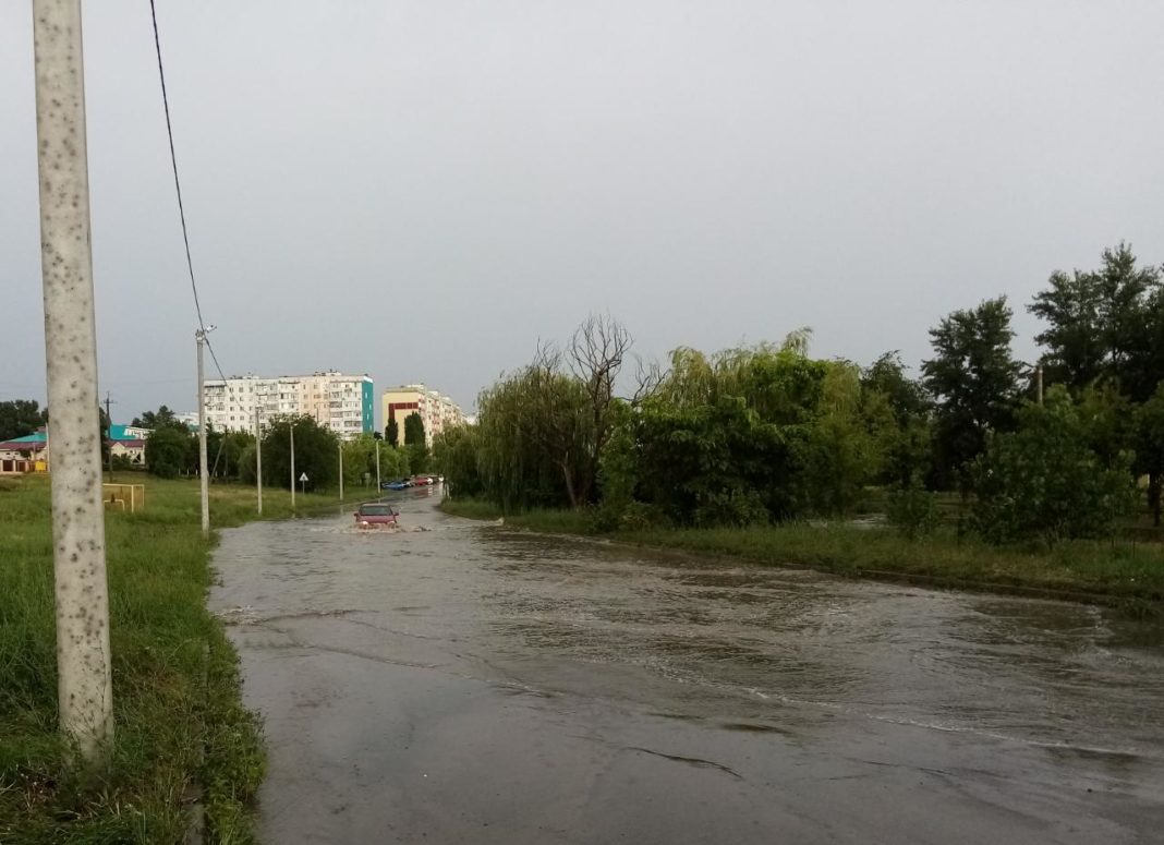 Дежурный по Волгодонску: «Ливень в городе. Все как обычно»