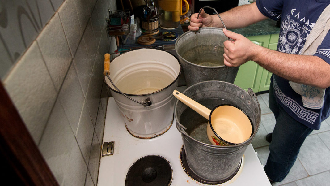 В Волгодонске жители 69 домов остались без горячей воды из-за аварии на теплосетях